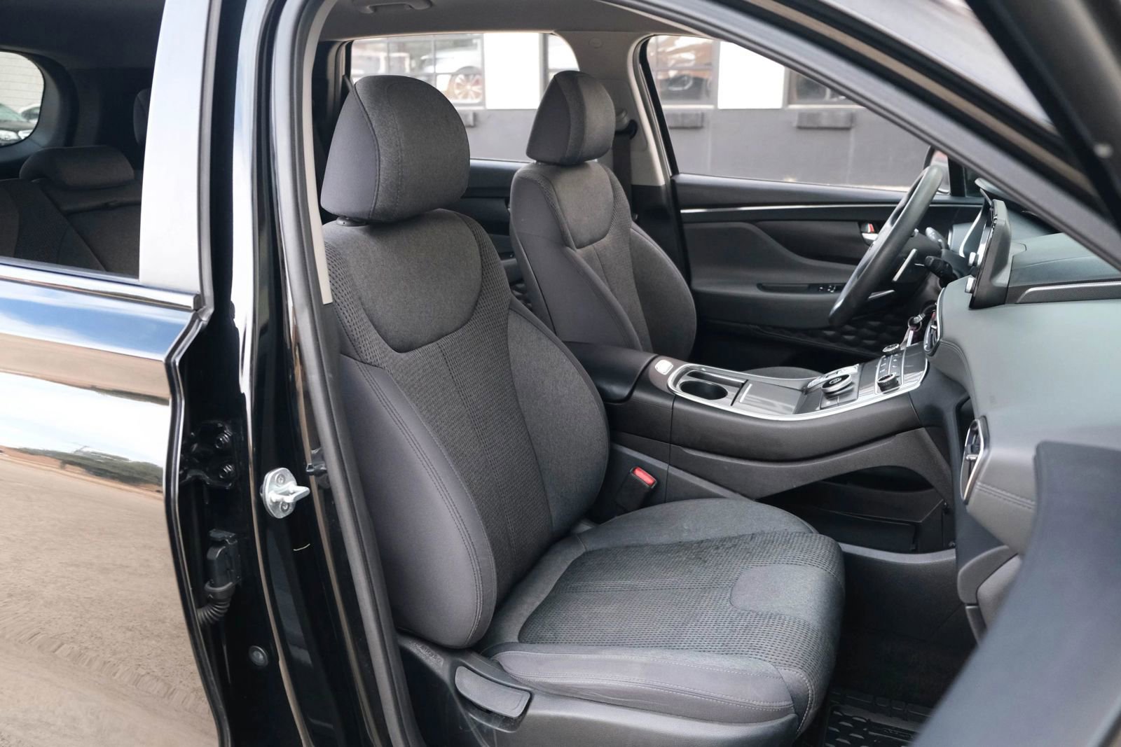 Used 2021 Hyundai Santa Fe SE FWD image 33