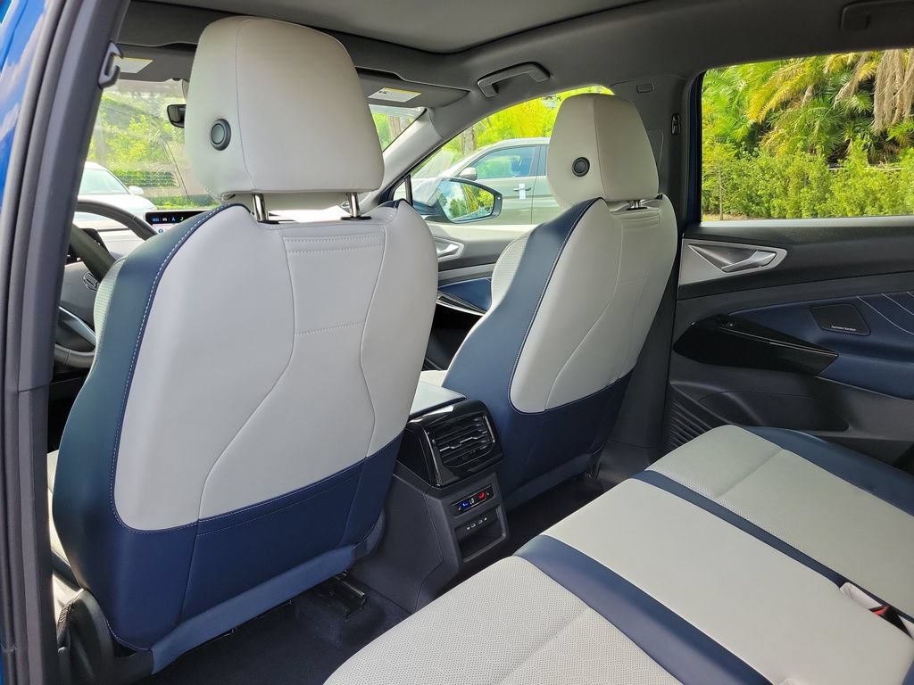 Certified 2025 Volkswagen ID.4 Pro S Plus AWD/4WD image 11