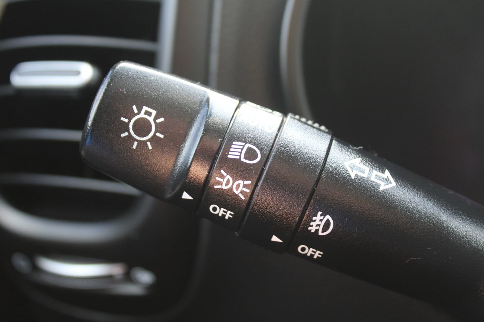 Certified 2018 Kia Soul + image 27