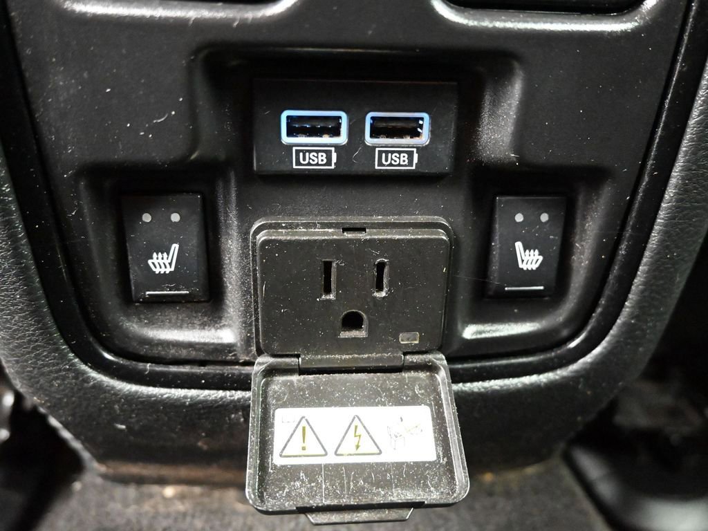 Used 2022 Dodge Durango GT image 32