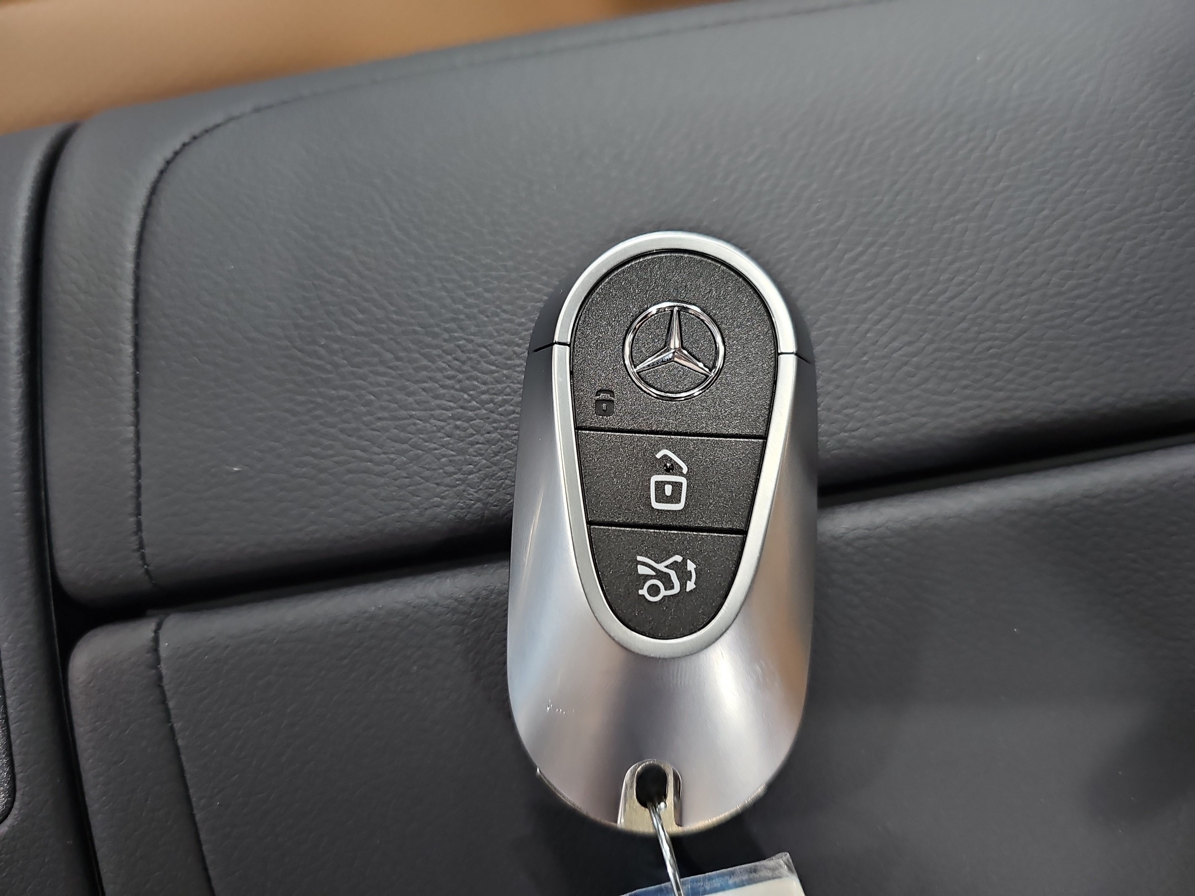 New 2026 Mercedes-Benz E 350 Sedan image 36