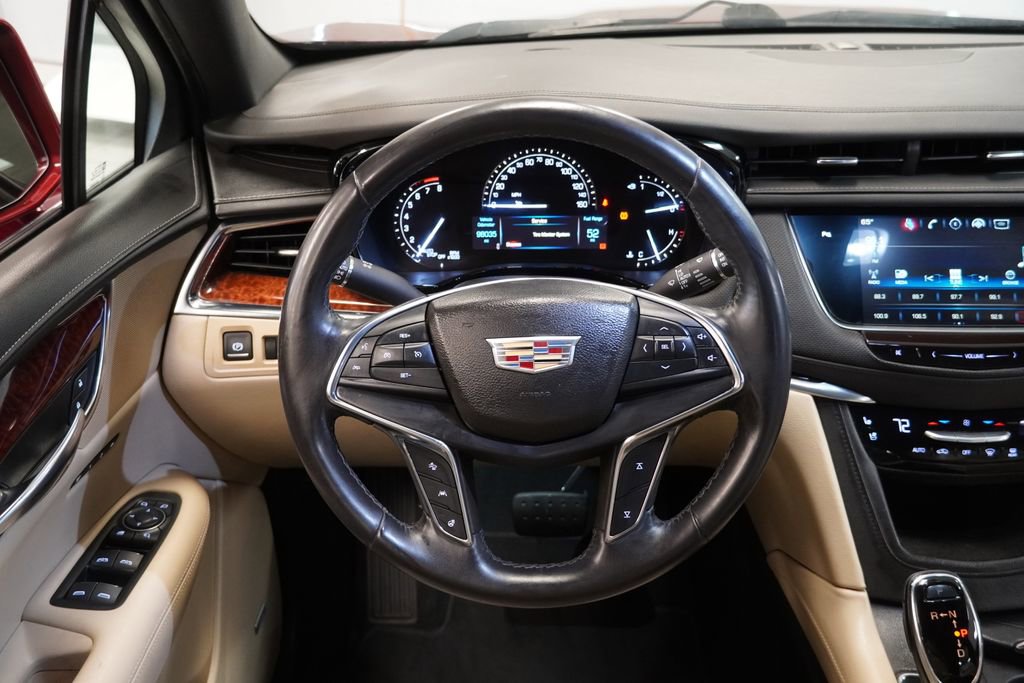 Used 2017 Cadillac XT5 Premium Luxury w/ Advanced Security Package FWD image 10