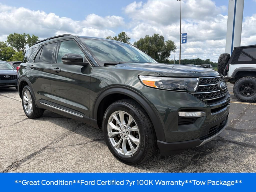 Used 2024 Ford Explorer XLT w/ Equipment Group 202A AWD/4WD image 2