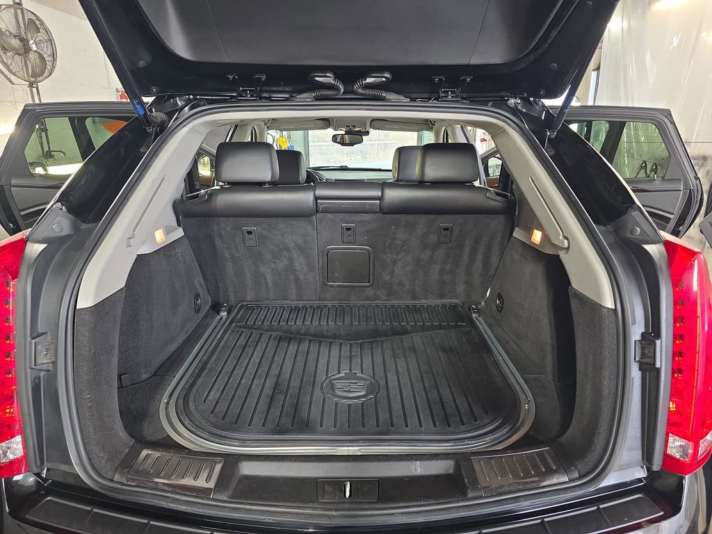 Used 2015 Cadillac SRX Luxury w/ Driver Awareness Package image 12