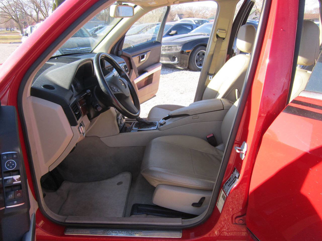 Used 2011 Mercedes-Benz GLK 350 4MATIC image 7