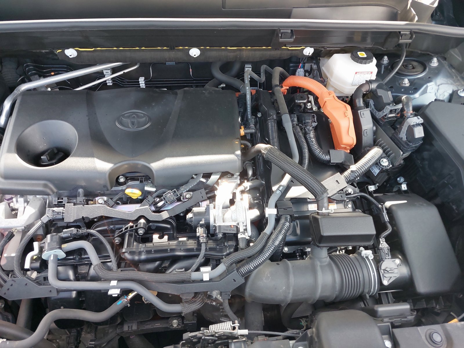 Used 2021 Toyota Venza LE image 31