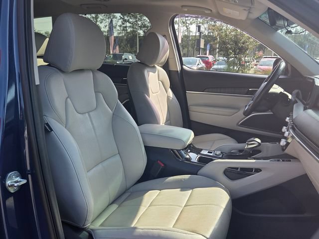Used 2023 Kia Telluride EX FWD image 17