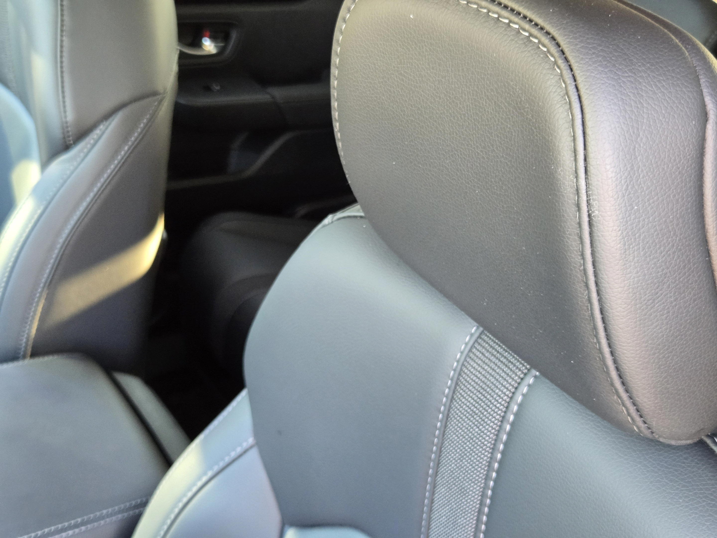 Certified 2025 Honda Pilot Touring image 11