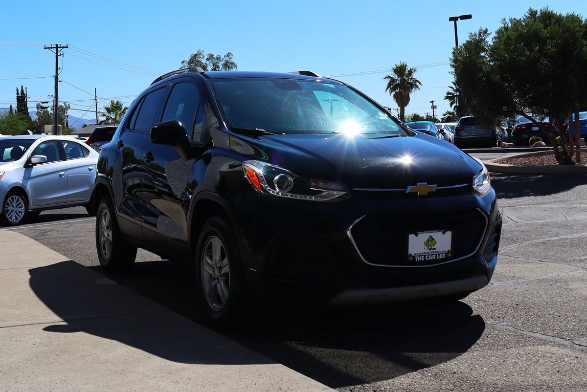 Used 2022 Chevrolet Trax LT w/ LT Convenience Package AWD/4WD image 14