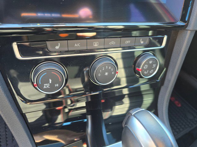 Used 2021 Volkswagen GTI SE image 35