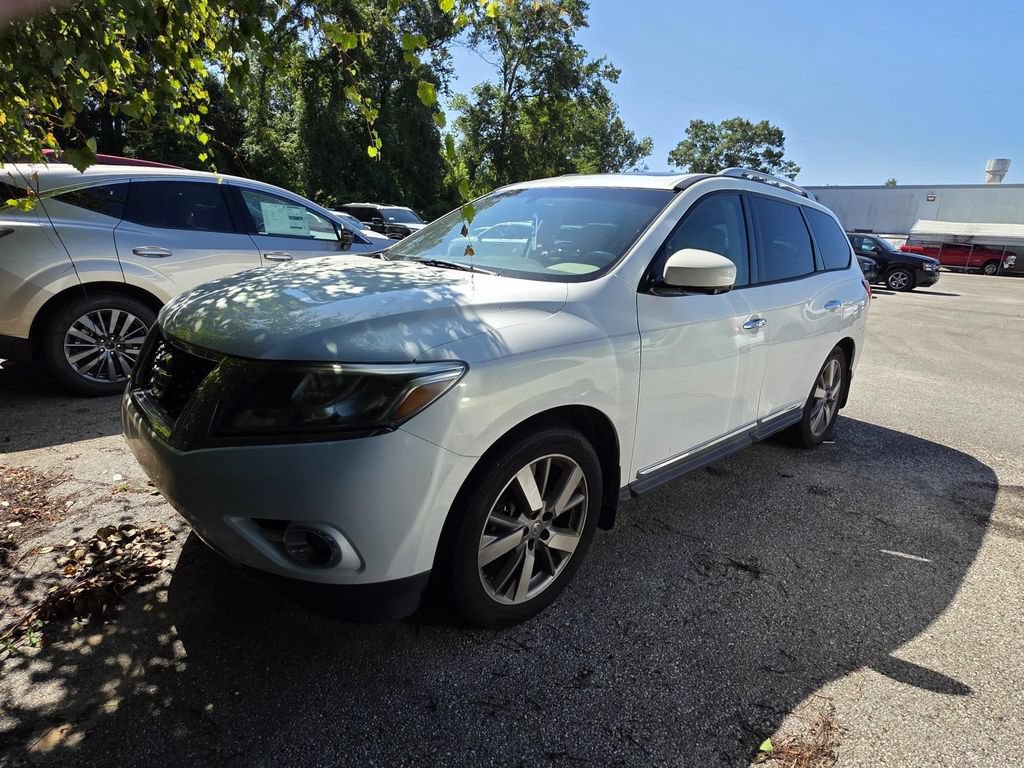 Used 2014 Nissan Pathfinder Platinum w/ Platinum Premium Package FWD image 4