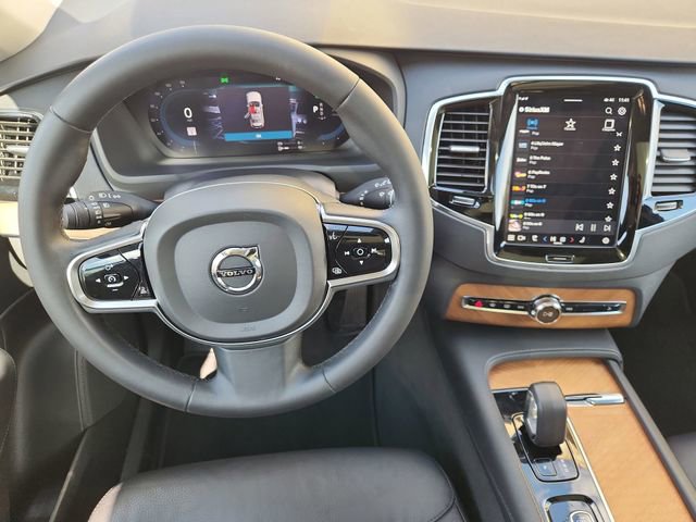 Used 2023 Volvo XC90 T8 Plus w/ Protection Package Premier image 11