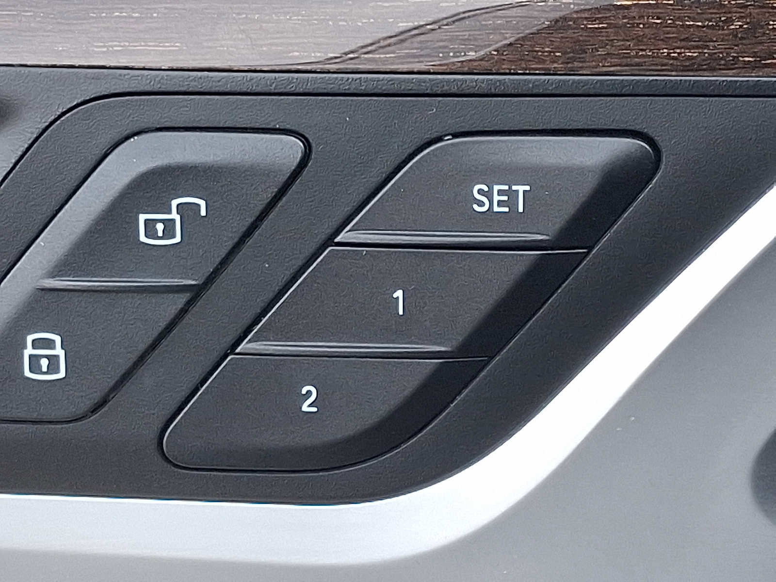 Used 2023 BMW X4 xDrive30i w/ Parking Assistance Package image 26