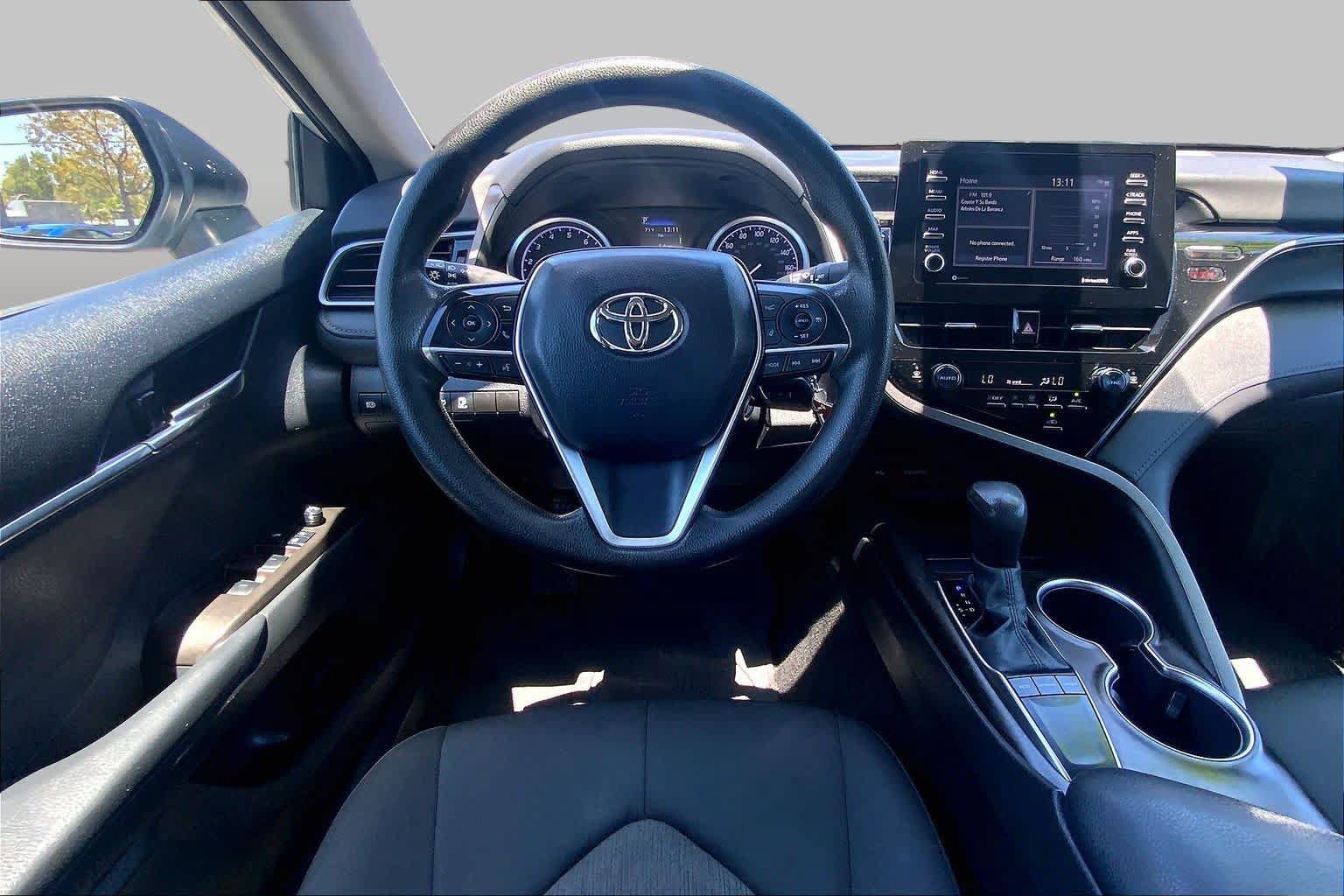 Used 2022 Toyota Camry LE w/ Carpet Mat Package (TMS) FWD image 5