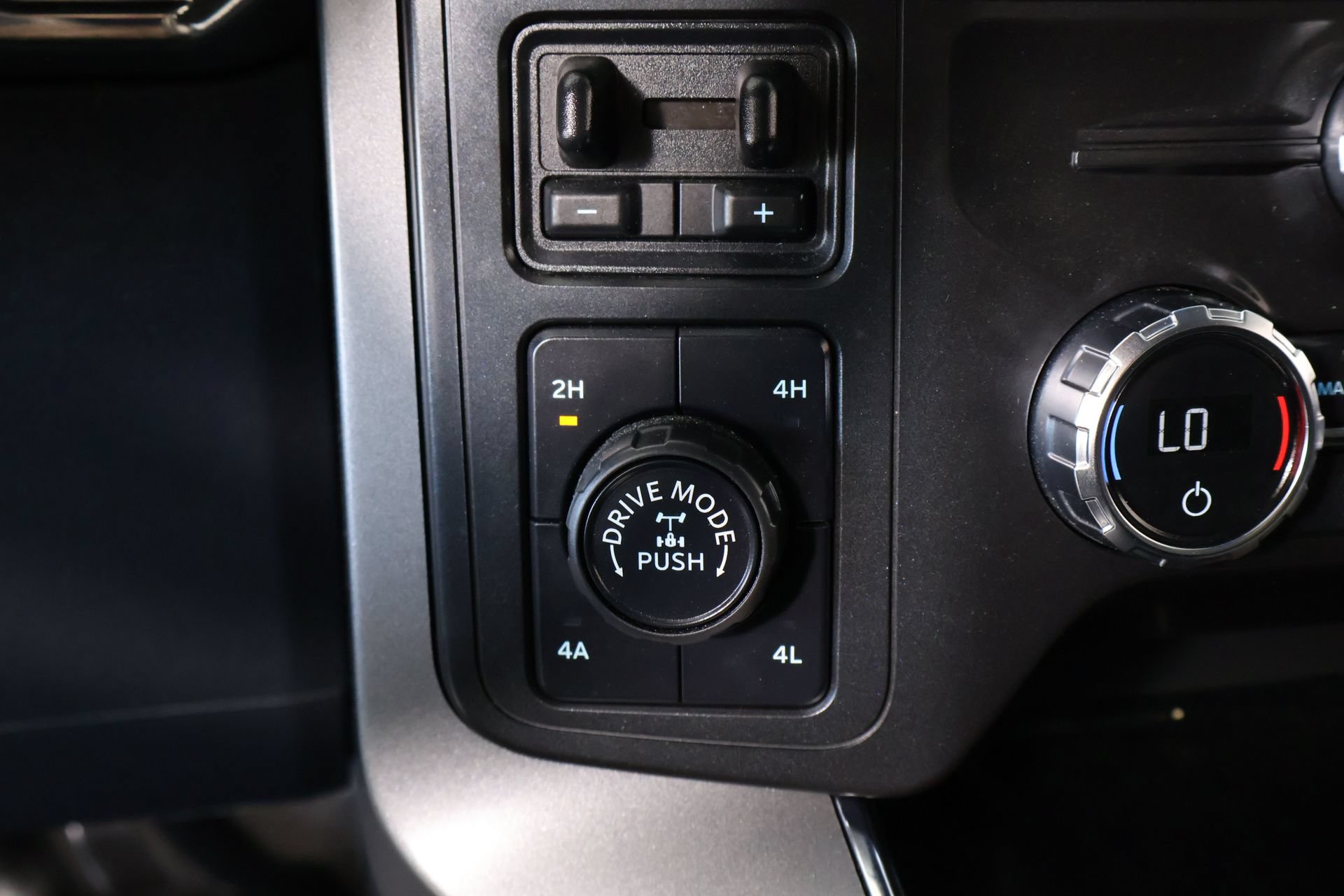Used 2021 Ford F150 Lariat AWD/4WD image 10