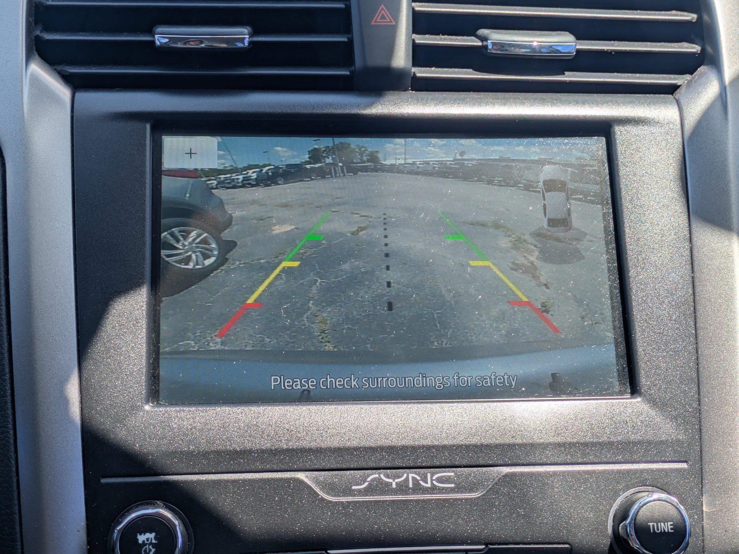 Certified 2020 Ford Fusion SE FWD image 22