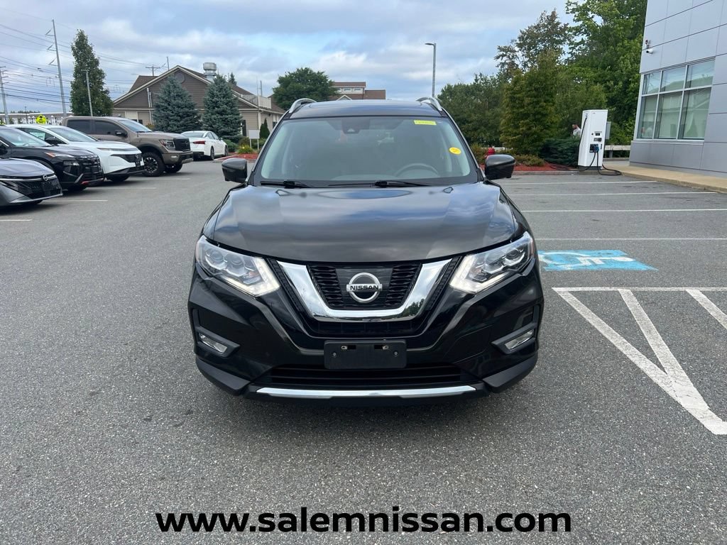 Used 2017 Nissan Rogue SL w/ SL Premium Package AWD/4WD image 2