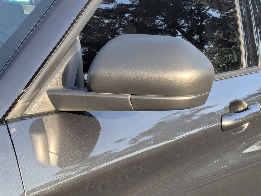 Used 2020 Ford Explorer XLT image 16