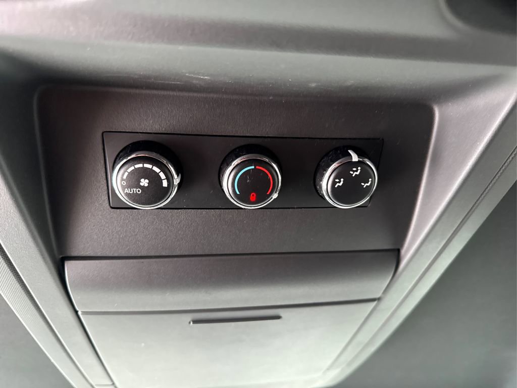 Used 2018 Dodge Grand Caravan GT image 31