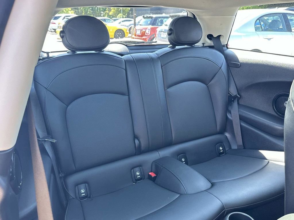 Used 2024 MINI Cooper SE FWD image 27