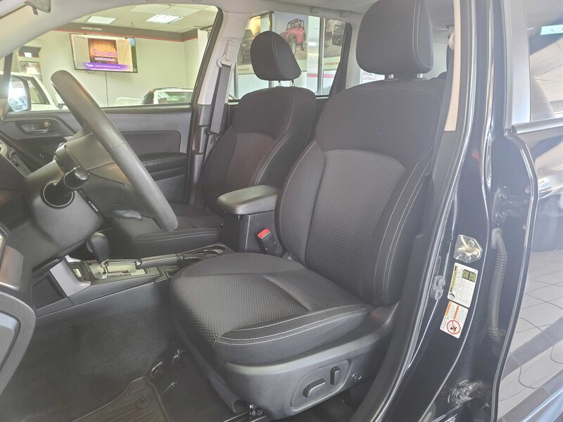 Used 2018 Subaru Forester 2.5i Premium AWD/4WD image 10