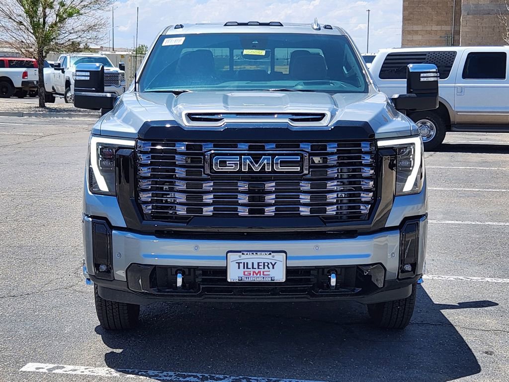 New 2025 GMC Sierra 3500 Denali Ultimate image 3