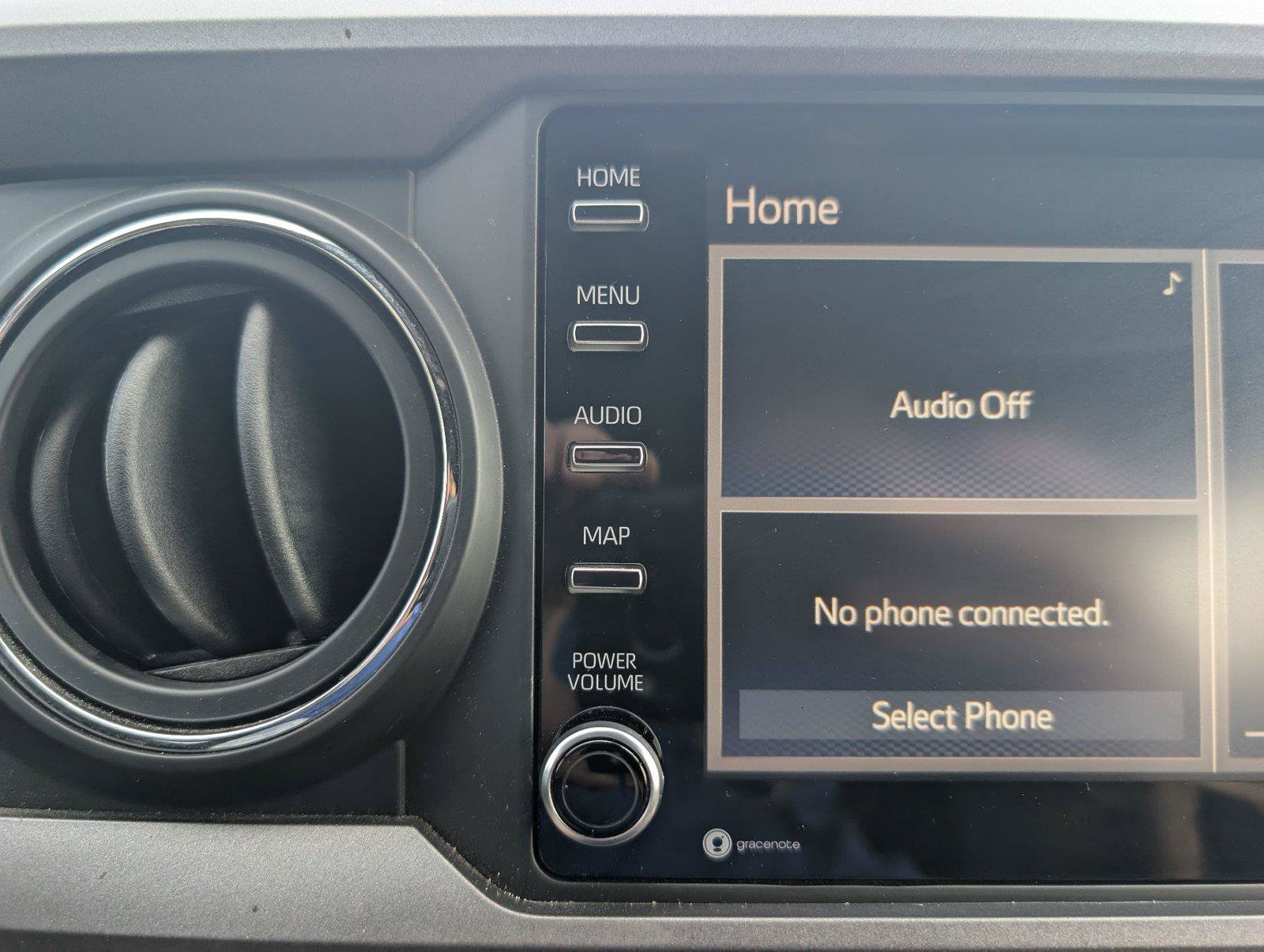 Used 2020 Toyota Tacoma TRD Sport AWD/4WD image 19