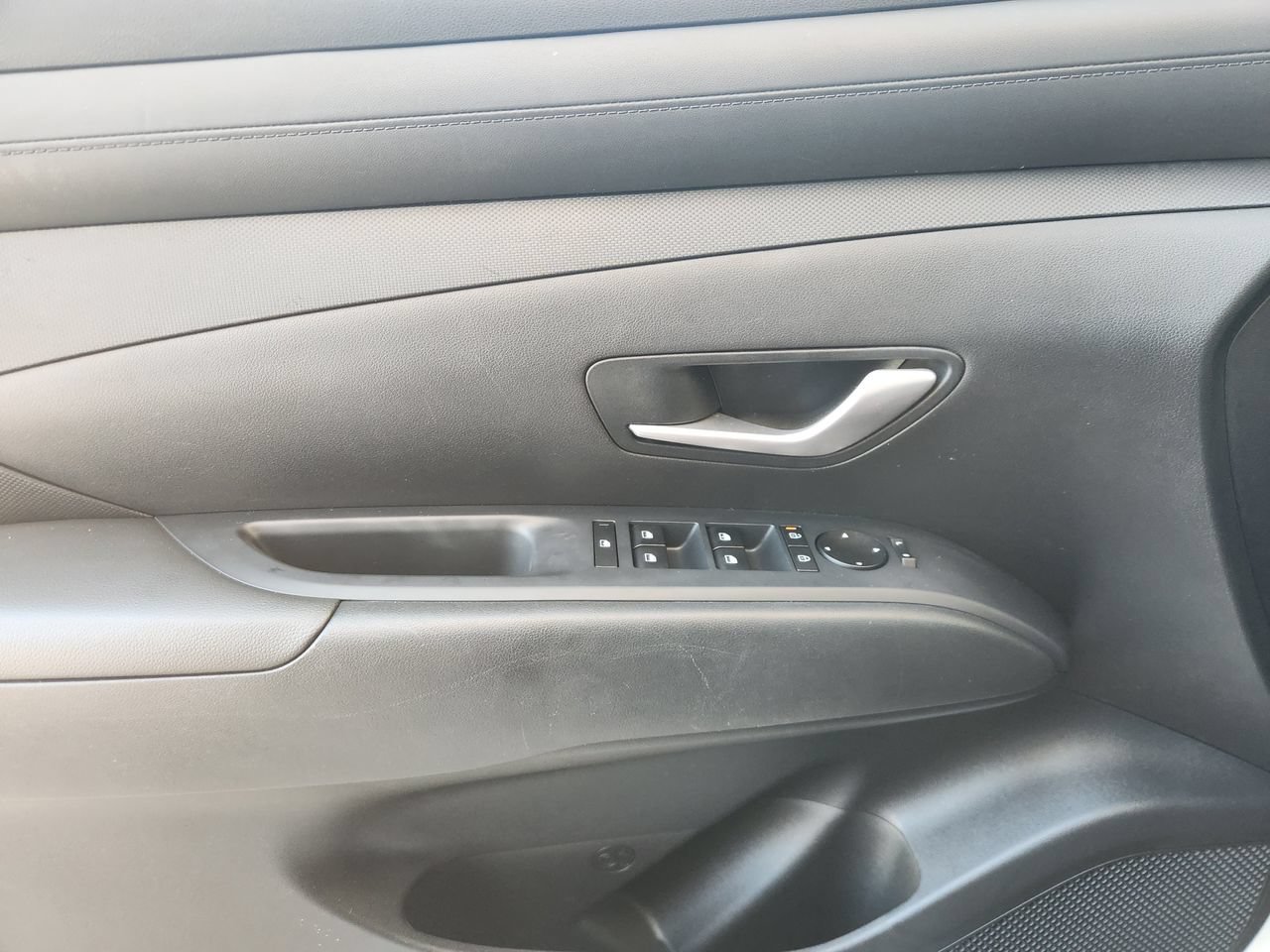 Certified 2025 Hyundai Tucson SE FWD image 23
