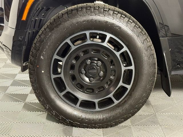 New 2026 Land Rover Defender 110 OCTA image 13
