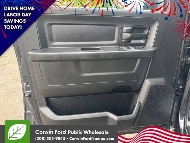 Used 2018 RAM 2500 Tradesman w/ Chrome Appearance Group AWD/4WD image 14
