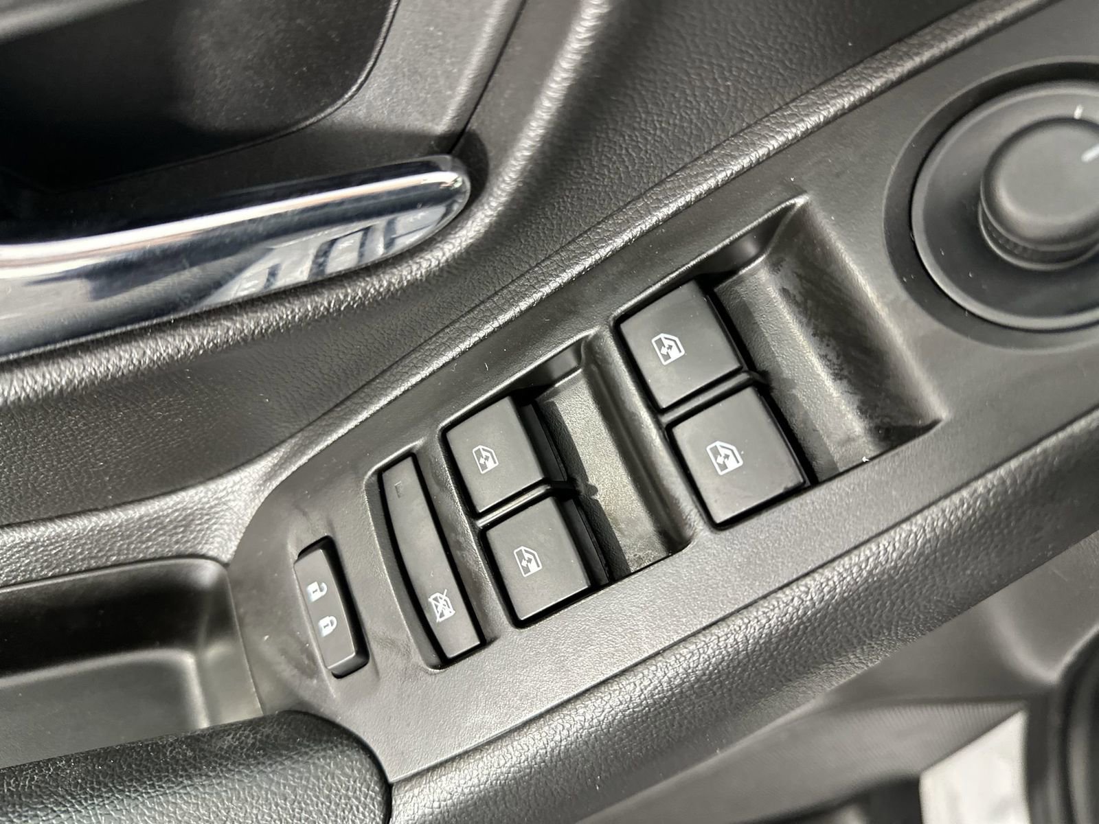 Used 2022 Chevrolet Trax LS w/ Tint and Cruise Package image 13