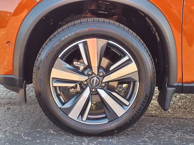 Used 2022 Nissan Rogue Platinum w/ Head-Up Display Package image 26