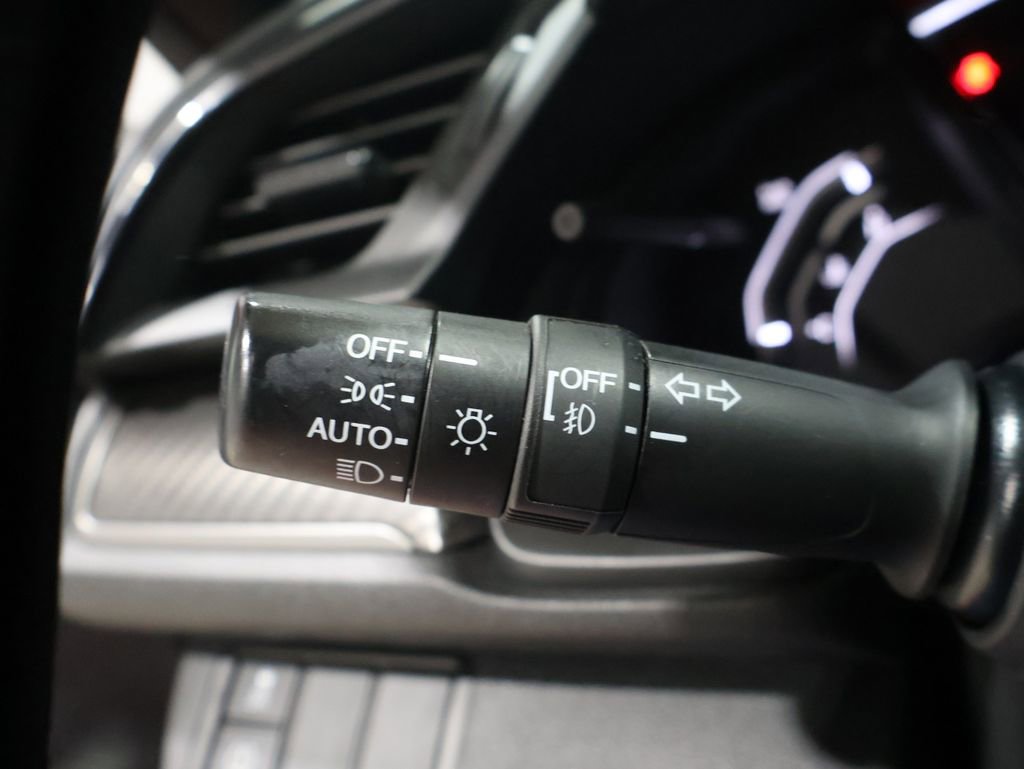 Used 2018 Honda Civic Sport image 31