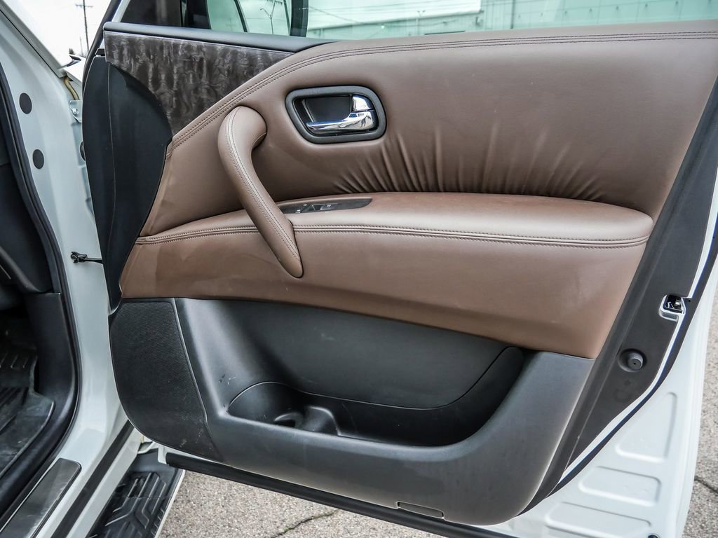 Used 2024 Nissan Armada Platinum w/ Captain's Chairs Package image 18