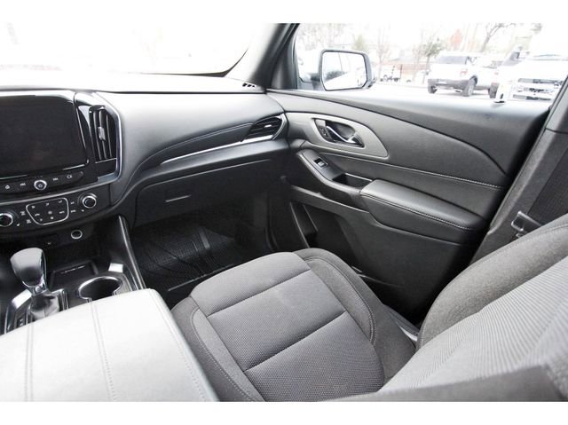 Used 2024 Chevrolet Traverse LT image 9