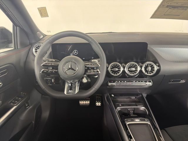 New 2026 Mercedes-Benz GLA 35 AMG 4MATIC image 13