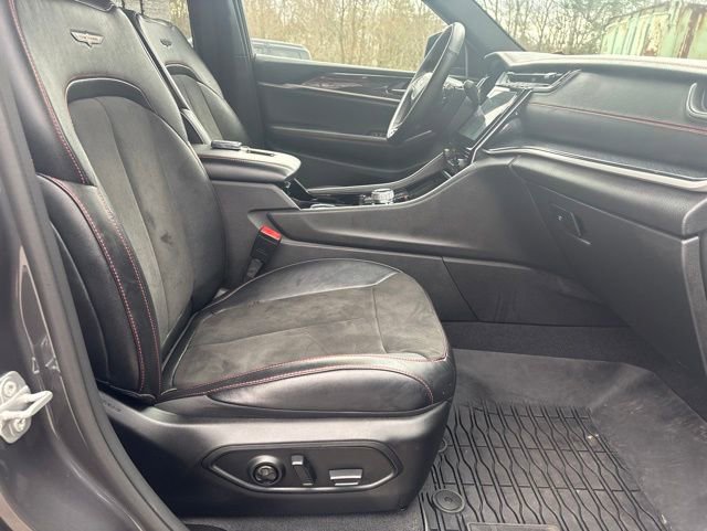 Used 2022 Jeep Grand Cherokee Trailhawk AWD/4WD image 23