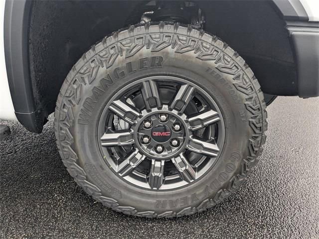 New 2026 GMC Sierra 1500 AT4X image 10