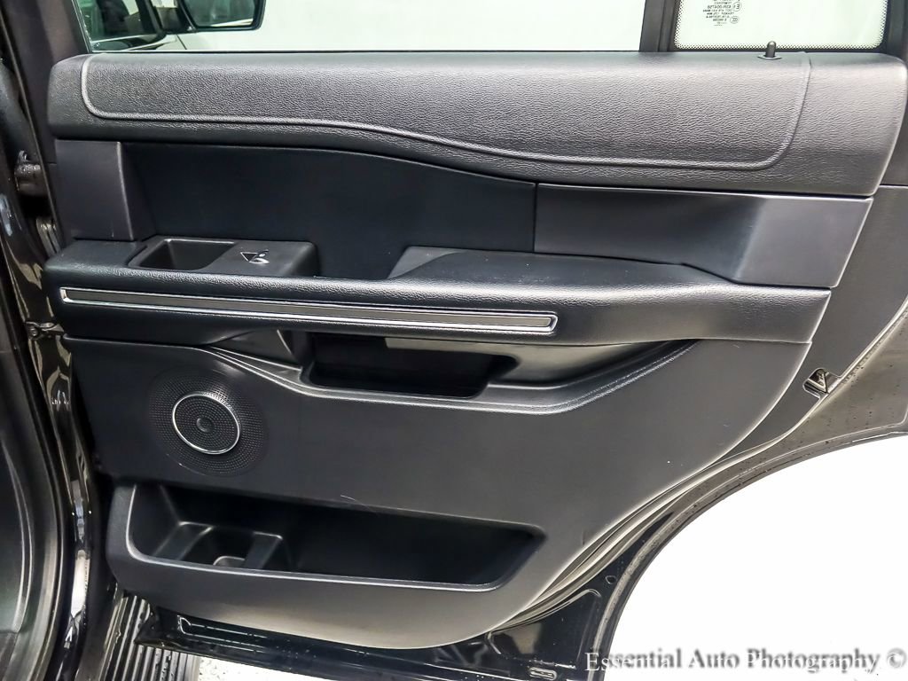 Used 2021 Ford Expedition XLT image 26