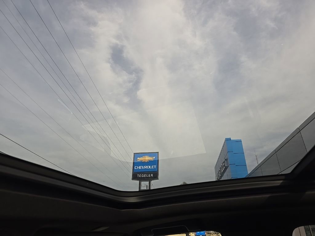 Used 2023 GMC Yukon XL Denali Ultimate w/ LPO, Floor Liner Package image 34