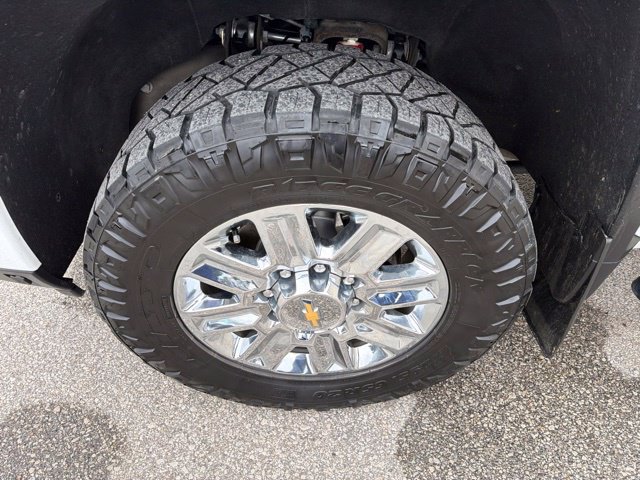 Used 2024 Chevrolet Silverado 3500 High Country w/ Technology Package AWD/4WD image 41
