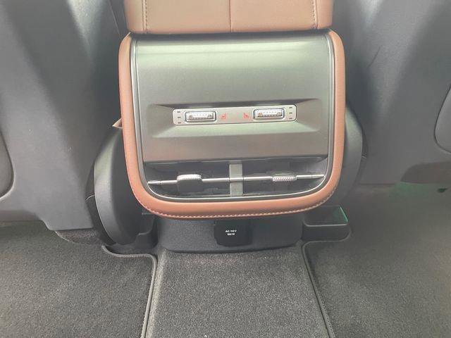 New 2026 Lincoln Nautilus Reserve AWD/4WD image 17
