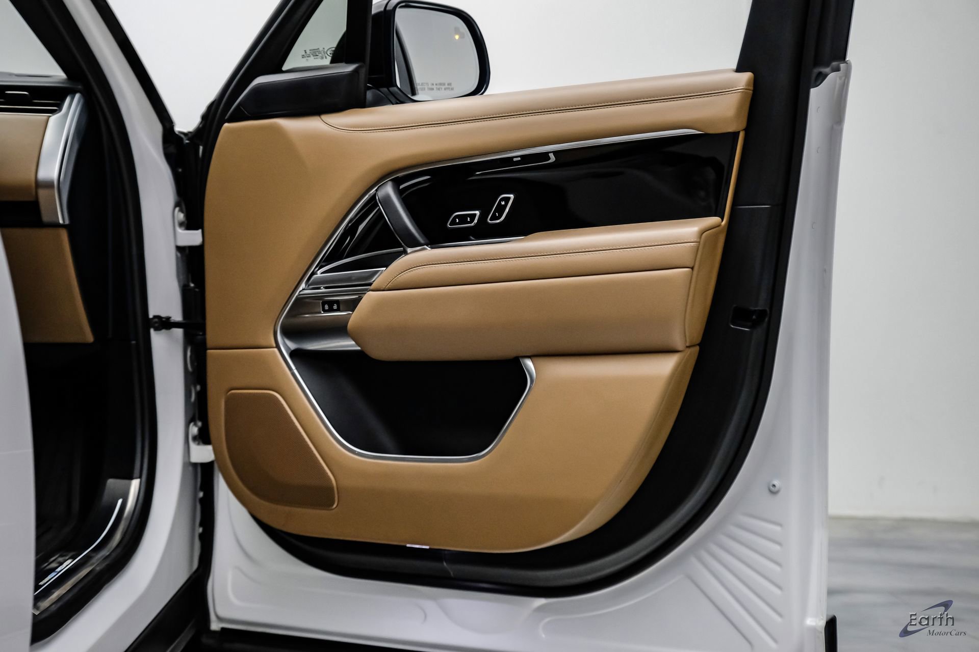 Used 2023 Land Rover Range Rover SE image 81