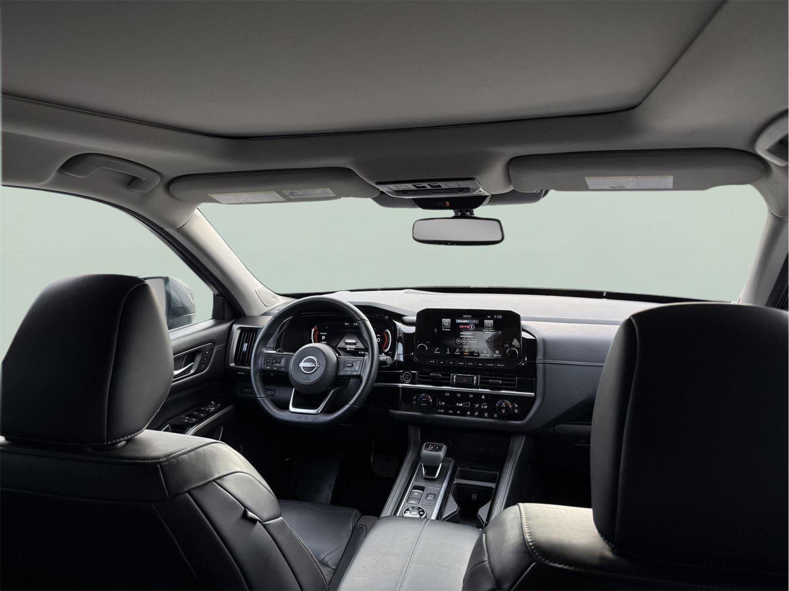 Used 2022 Nissan Pathfinder Platinum w/ Cargo Package AWD/4WD image 24