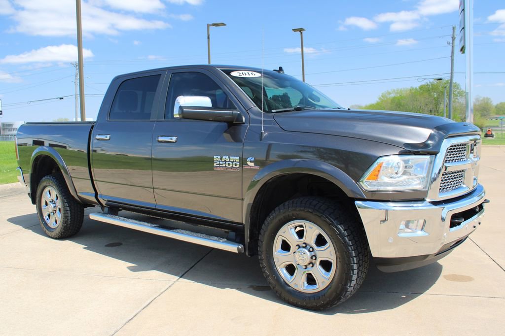 Used 2016 RAM 2500 Laramie image 3