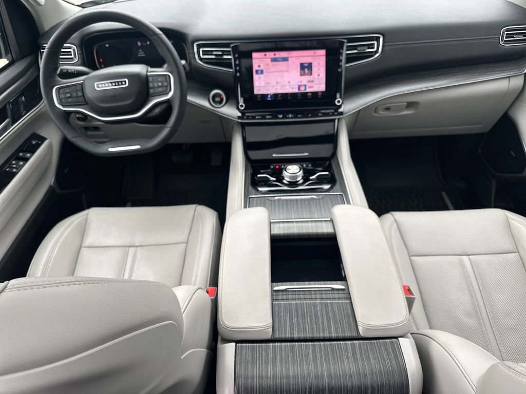 Used 2024 Jeep Wagoneer Series III w/ Premium Group I image 23