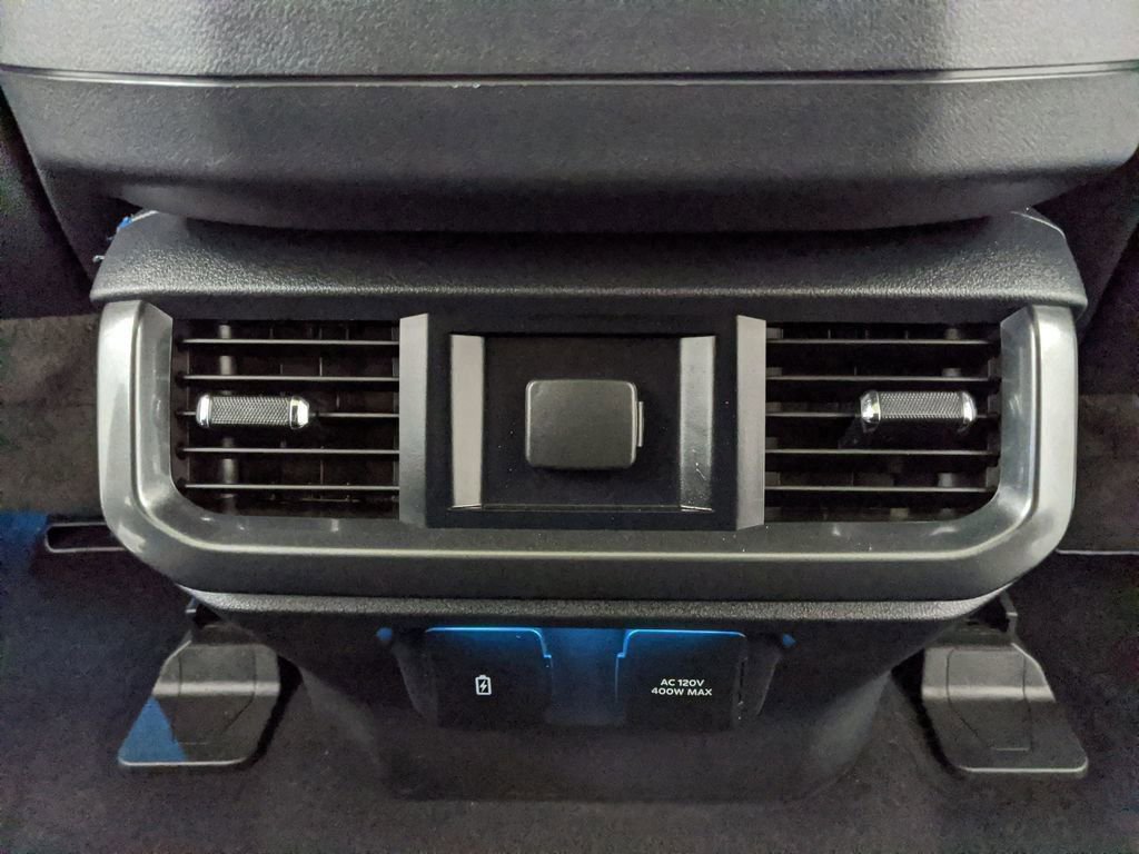 Certified 2023 Ford F150 Lariat w/ Max Trailer Tow Package AWD/4WD image 34