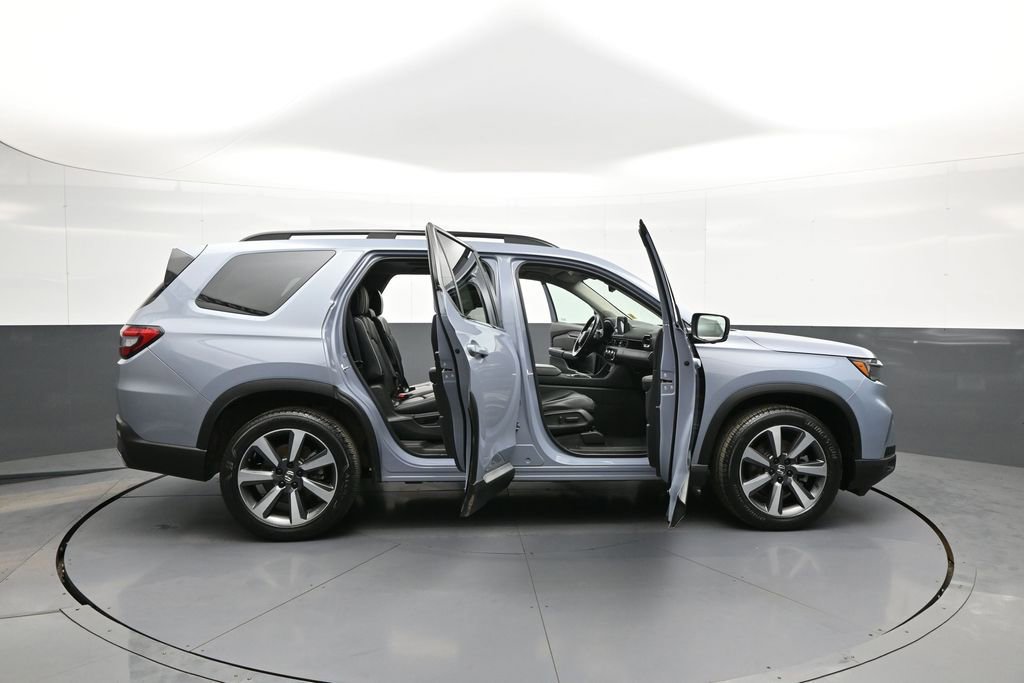 Certified 2023 Honda Pilot Elite image 44