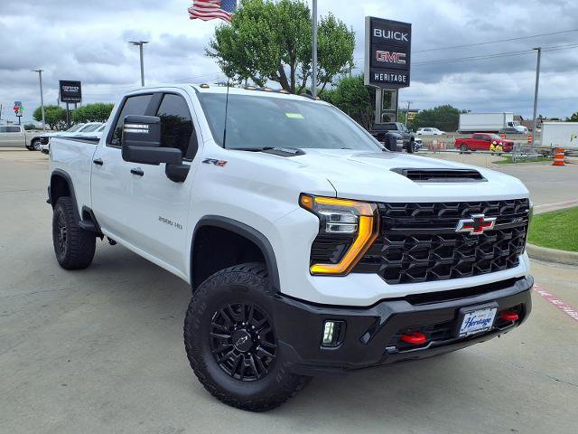 Used 2024 Chevrolet Silverado 2500 ZR2 w/ Technology Package image 1