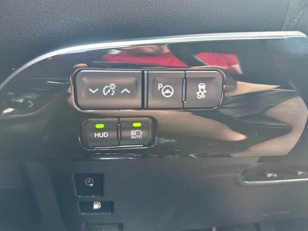 Used 2019 Toyota Prius Prime Advanced FWD image 33